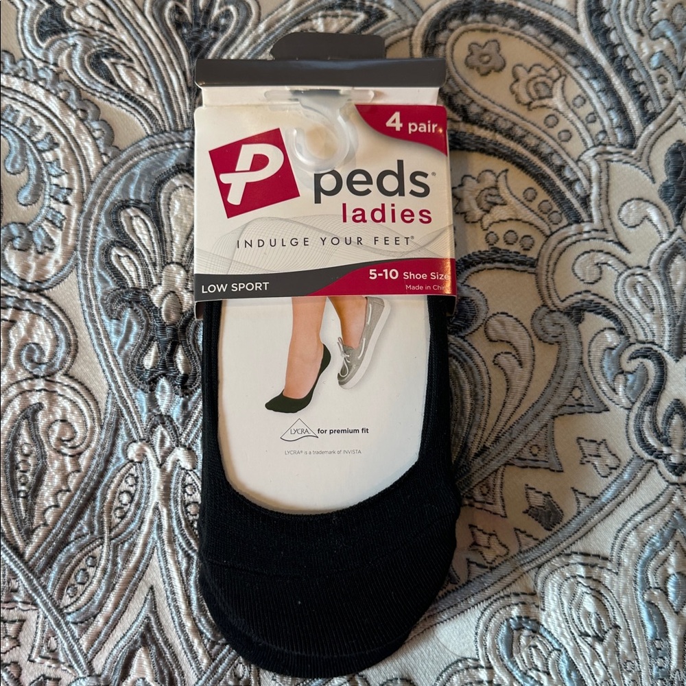Peds Ladies Black Low Sport Socks NWT